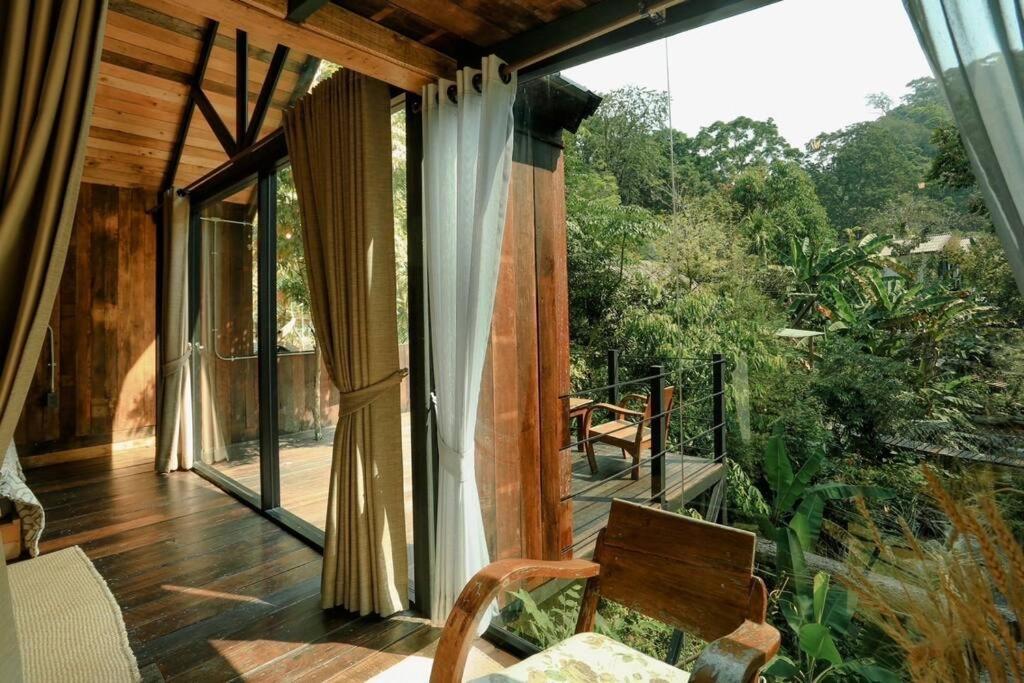 Wilderness Treehouse Villa Doi Saket Luaran gambar