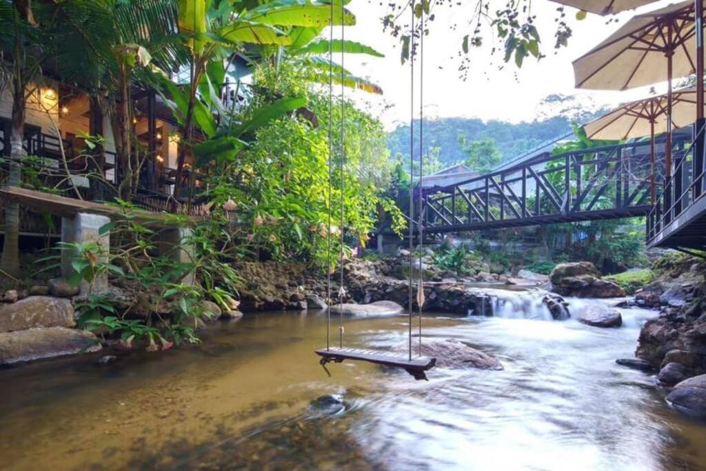 Wilderness Treehouse Villa Doi Saket Luaran gambar