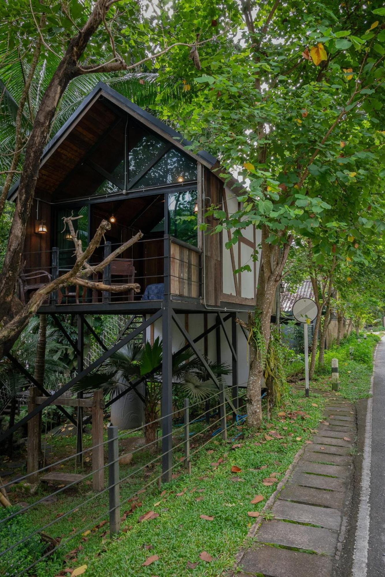 Wilderness Treehouse Villa Doi Saket Luaran gambar