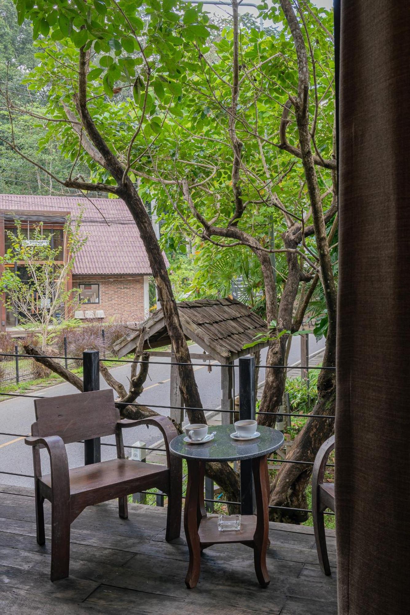 Wilderness Treehouse Villa Doi Saket Luaran gambar