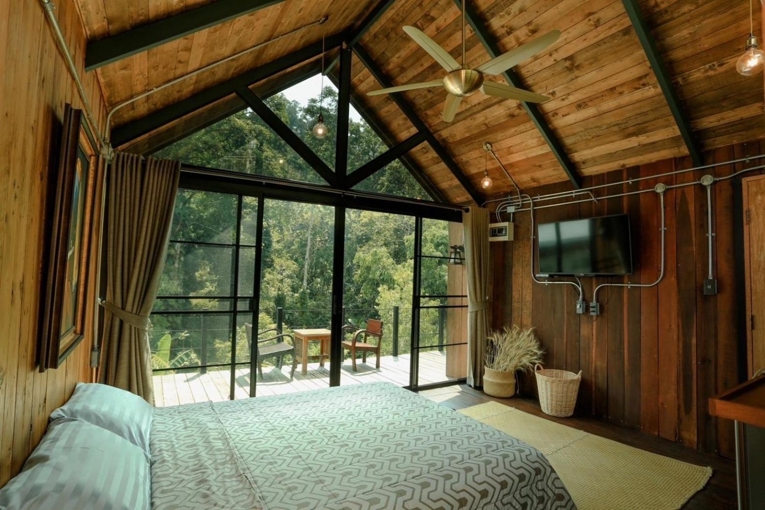Wilderness Treehouse Villa Doi Saket Luaran gambar