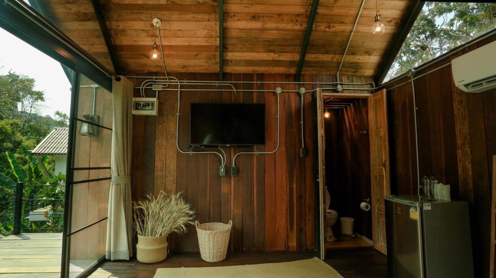 Wilderness Treehouse Villa Doi Saket Luaran gambar