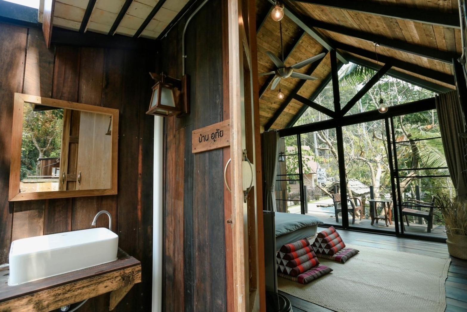 Wilderness Treehouse Villa Doi Saket Luaran gambar